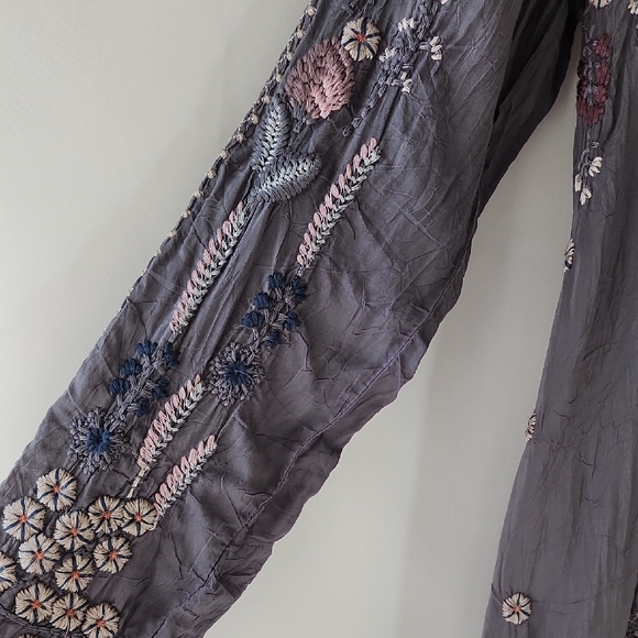 JOHNNY WAS Santorini Embroidered Blouse Cloudburst - Picture 6 of 12